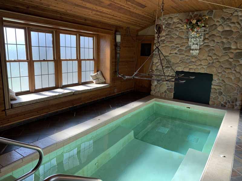 Wisconsin group vacation rentals with indoor hot tub