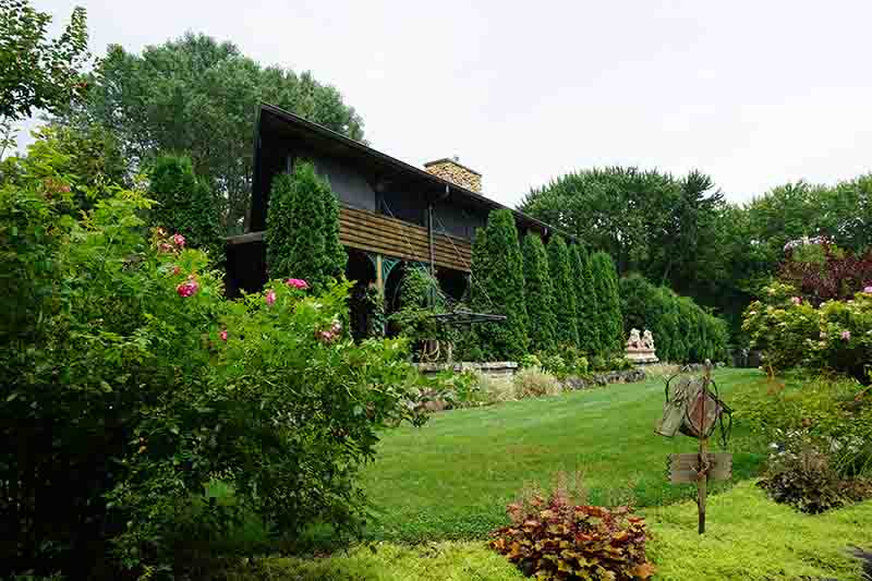 Cabin Resorts in Wisconsin outside features