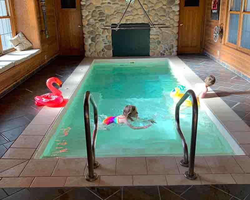 Kid friendly cabin rentals with a hot tub