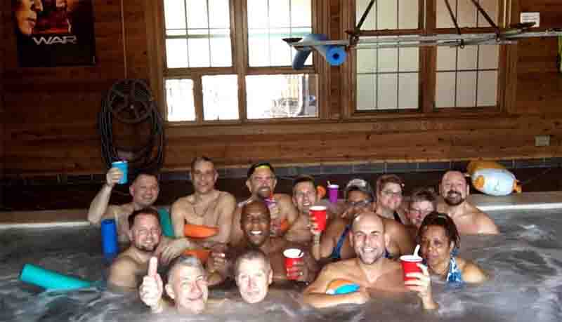 Wisconsin escape for couples with hot tub