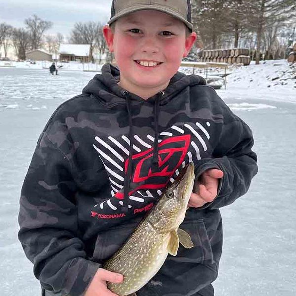 Ice fishing resorts in Wisconsin with cabins