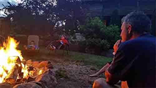Best places in Wisconsin for a fall vacation cabin rentals and adult resorts on Green Lake for families in fall